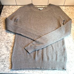 Old Navy Gray Lightweight Knit Sweater • Small